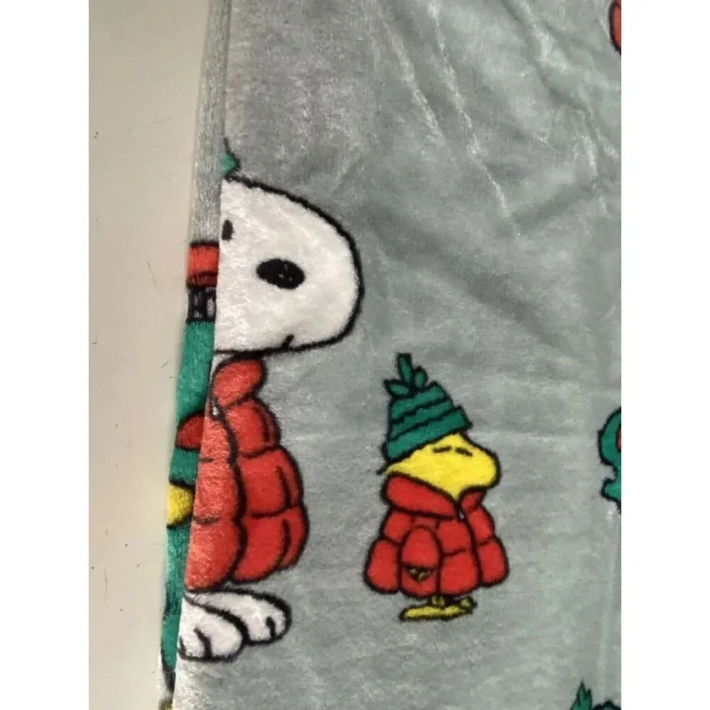 Peanuts Snoopy Puffer Jacket Woodstock Puffy Coat Soft Throw Blanket 50 X‎ 70”